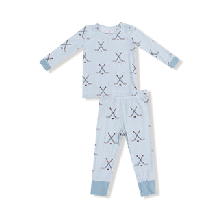 Angel Dear Long Sleeve Loungewear Set - Hockey Stone Blue
Children's pajama set with hockey stick pattern on a light blue background