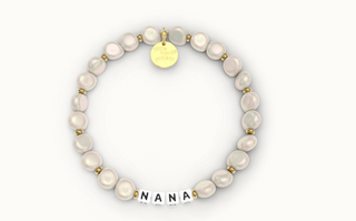 Little Words Project Bracelet - Custom Clamshell Freshwater Pearl: Nana
Pearl bracelet with a gold charm and 'Nana' beads on a white background