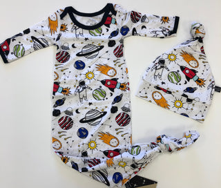 Peregrine Kidswear Space Doodle Premium  Newborn Gown & Hat Set, Peregrine Kidswear, Baby Shower Gift, Black Stars, CM22, Gender Neutral, Gown & Hat Set, Layette Gown, Newborn Gown, Peregrine