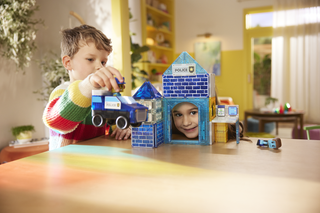 Magna-Tiles Police Station™ 35-Piece Set
