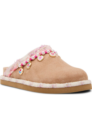 Steve Madden Kid's Leigh Slip-On - Taupe
A single slip-on mule slipper in light tan suede, decorated with a pink floral fabric trim, white faux fur, and a beaded strap with small heart charms, shown on a plain white background.