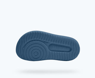 Native Chase Child Oasis Blue sandals with open toe design and adjustable straps, perfect for kids' summer footwear.