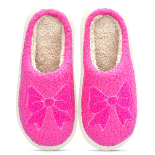 Iscream Cozy Bows Pink Slippers
Pink slippers with a bow design on a white background