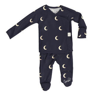 Bonsie Footie - G'night Moon
Children's blue pajama set with sailboat pattern on a white background