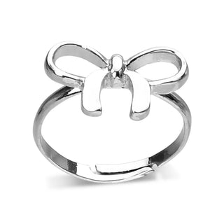 Iscream Fancy Bows Nail Polish & Ring Set
Silver bow-shaped ring on a white background