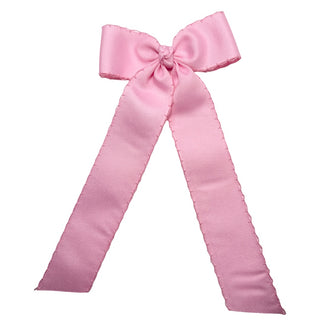 Pearl Pink Wee Ones Medium Moonstitch Grosgrain Streamer Hair Bow on Clippie
Pink bow on a white background