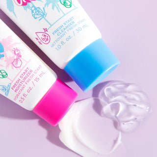 Petite 'n Pretty, Petite 'n Pretty Away You Glow Complete Tween Travel Skincare Set - Basically Bows & Bowties