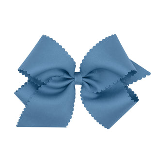 Wee Ones King grosgrain scallop edge hair bow on clip, perfect for toddler girls, featuring a classic scalloped design.