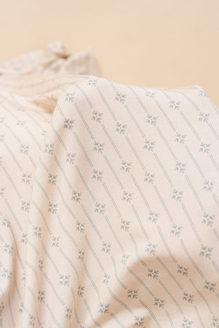 Lou Lou and Company Top and Bottoms - Kit
Textured fabric with subtle pattern on a beige background