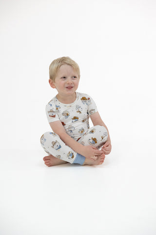 Angel Dear Short Sleeve Loungewear Set - Cowdogs
Child wearing pajamas with animal print on a white background