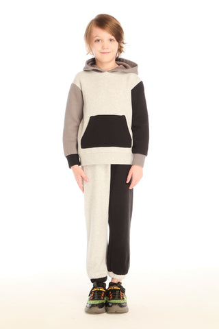 Chaser Colorblocked Lounge Pant
Child wearing a two-tone hoodie and pants on a white background