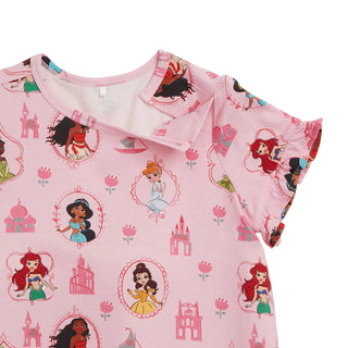 Magnetic Me x Disney RightFit™ Magnetic Nightgown - Princess Royal Radiance
Pink baby romper with Disney princesses and castles on a white background