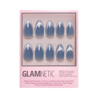 Glamnetic Press-On Nails Short Almond - Baby Blues
GlamNetic press-on nails with blue glitter design on a pink packaging