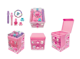 Hot Focus My Beauty Space - Critters 
Set of pink jewelry boxes and accessories on a white background