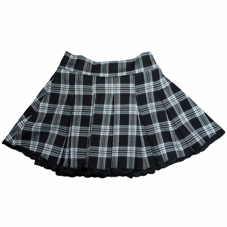 FBZ Black Plaid Lace Trim Skort
Black and white plaid skirt on a white background