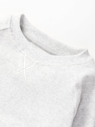 Little Bipsy Pocket Pullover - Light Heather Grey
Close-up of a gray sweatshirt on a white background