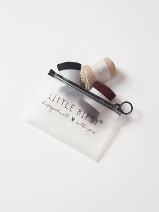 Little Bipsy Sock 3 Pack - Waffle Collection
Spool of thread and scissors on a white background with 'Little Bippy' branding.