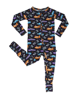 Lev Baby Poppy Convertible Zipper Romper - Elias
Children's onesie with car pattern on a white background