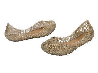 Mini Melissa Mini Campana Papel Kid - Gold Glitter
Pair of gold crochet flat shoes on a white background