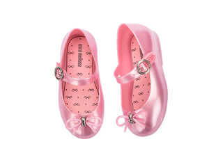 Mini Melissa Mini Sweet Love - Pearly Pink
Pair of pink shoes with bow details on a white background