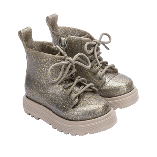 Mini Melissa Coturno Baby - Beige / Golden Glitter
Pair of glittery silver boots with beige soles on a white background