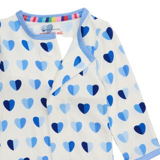 Magnetic Me Modal Magnetic Footie - Blue XOXO
Baby outfit with blue heart pattern on a white background