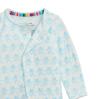 Magnetic Me Modal Magnetic Footie - Trunkettes Blue
Baby onesie with blue floral pattern on a light background