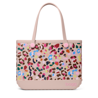 Original Bogg® Bag - Neon Jungle 
Tote bag with colorful pattern and beige handle on a white background