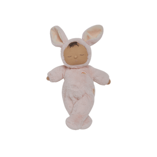 Olli Ella Cozy Dinkums - Bunny Pip
Plush toy baby in a bunny costume on a black background