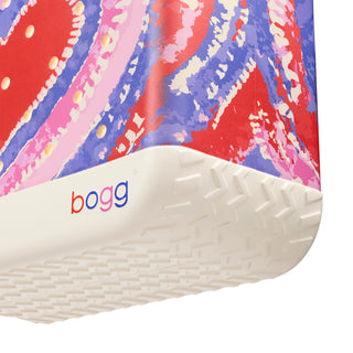 Original Bogg® Bag - In Love With Bogg - Bouy Red
Colorful patterned container with a white base featuring the brand 'bogg'.