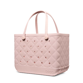 Original Bougie Bogg® Bag - Quilted Rose Petal
Pink quilted tote bag with 'bogg' branding on a white background