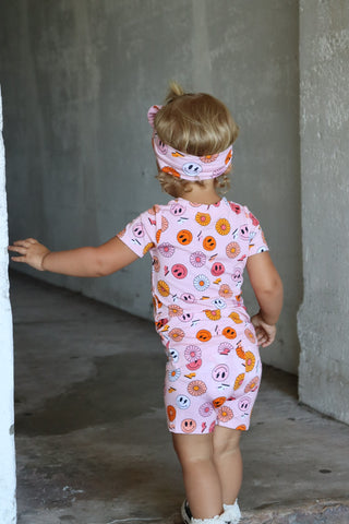 Dream Big Little Co Summer Electric Smiles S/S Dream Set w/Shorts, Dream Big Little Co, DBLC, Dream Big Little Co, Dream Big Little Co L/S Pajama Set, Electric Smiles, Smile, Smiley, Smiley F