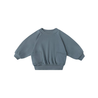 Quincy Mae Pocket Sweatshirt & Sweatpant Set - Ocean
Blue sweatshirt with two front pockets on a white background