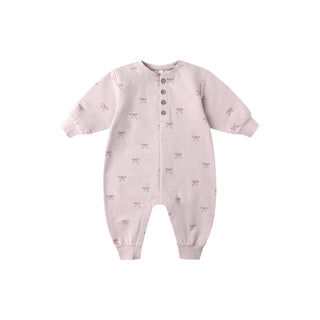 Quincy Mae Relaxed Fleece Jumpsuit - Bows
Pink baby onesie with bear pattern on a white background
