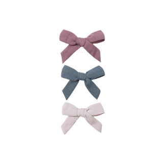 Quincy Mae Woven Bow Clip Set - Mulberry / Ocean / Lilac
Three fabric hair bows in pink, blue, and light pink on a white background