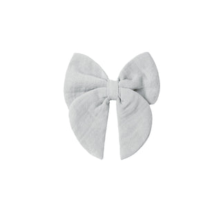 Quincy Mae Bow - Sky
Gray bow on a white background