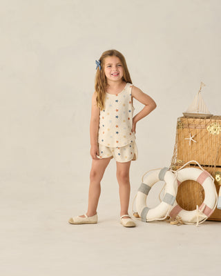 Rylee & Cru Kaycee Stars outfit set for kids, featuring a star-patterned top and matching bottoms, in soft, comfortable fabric.