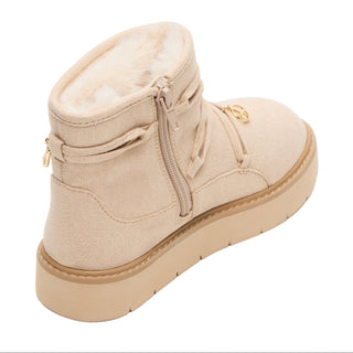 Steve Madden Kids Sigma Boot - Sand
Beige winter boot with fur lining on a white background