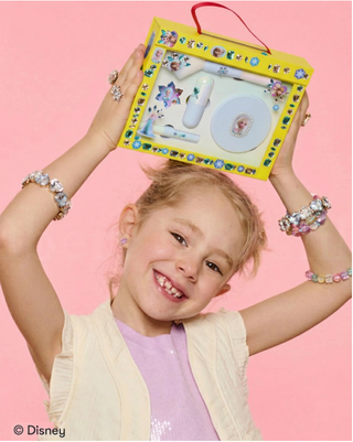 Super Smalls Disney Frozen Elsa makeup kit with colorful eyeshadows, brushes, and accessories for kids.