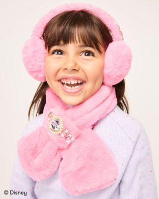 Super Smalls Disney Minnie Mouse Earmuffs
Child wearing pink winter accessories with a white background