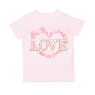 Sweet Wink Pearl Love Patch Valentine's Day Short Sleeve T-Shirt - Ballet
Pink t-shirt with 'LOVE' and heart design on a white background