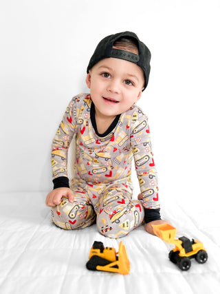 Dream Big Little Co, Dream Big Little Co Loads Of Love L/S Dream Set - Basically Bows & Bowties