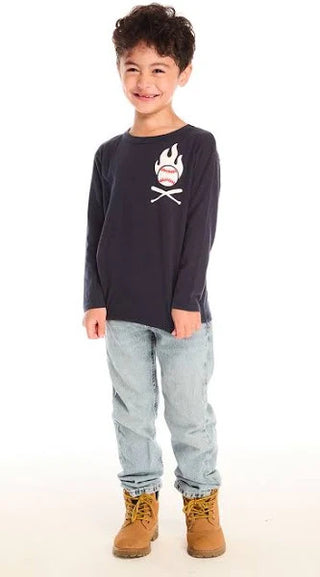 Chaser Bring The Heat Long Sleeve
Child wearing a black long-sleeve shirt with a logo and light blue jeans on a white background