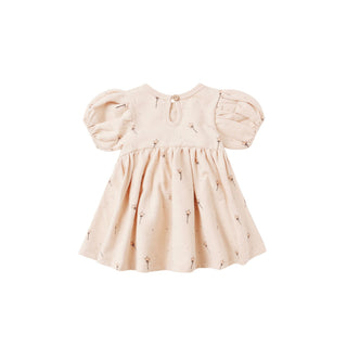 Quincy Mae Darla Dress - Magic
Beige dress with puff sleeves on a white background