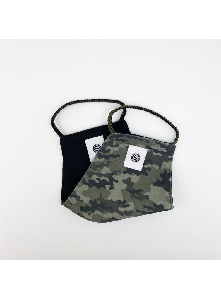 Reversible Pom Mask by Pomchies Camo / Solid Black Basically Bows