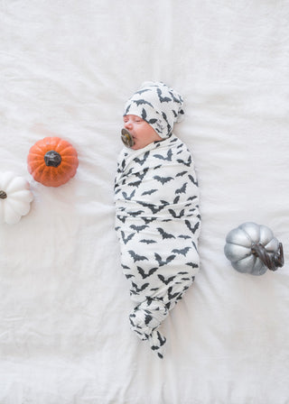 Copper Pearl Haunt Swaddle Blanket, Copper Pearl, Bats, Copper Pearl, Copper Pearl Bat, Copper Pearl Bats, Copper Pearl Haunt, Copper Pearl Haunt Swaddle Blanket, Copper Pearl Swaddle, Copper