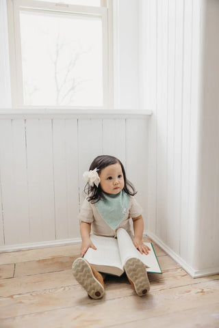 Copper Pearl Lacie Bandana Bib Set, Copper Pearl, Baby Shower, Baby Shower Gift, Bandana Bib Set, Bandana Bibs, Bandanna Bibs, Copper Pearl Bandana Bibs Lacie, Copper Pearl Bandanna Bibs, Cop