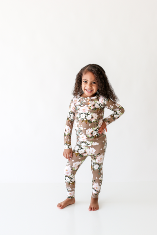 Posh Peanut Leona L/S Henley Loungewear, Posh Peanut, Pajama, Pajamas, Posh Peanut, Posh Peanut Fall 2020, Posh Peanut Henley Loungewear, Posh Peanut L/S Henley Loungewear, Posh Peanut Lounge