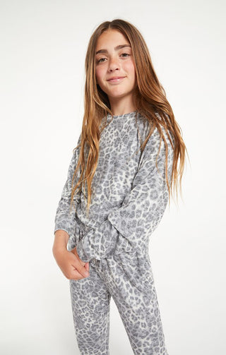 Z Supply Girls Carson Leopard LS Top - Heather Grey, Z Supply, CM22, Heather Grey, JAN23, Top, Tween Girl, tween girls, Tween Girls Clothing, Z Supply, Z Supply Girls, Z Supply Girls Carson L