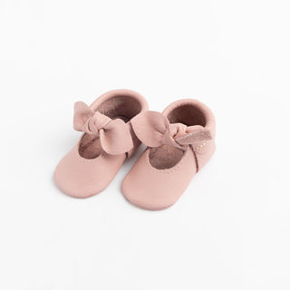 Freshly Picked Blush Knotted Bow Soft Sole Moccasins, Freshly Picked, cf-size-1-6-weeks-6-months, cf-type-moccasins, cf-vendor-freshly-picked, Freshly Picked, Freshly Picked Blush, Freshly Pi